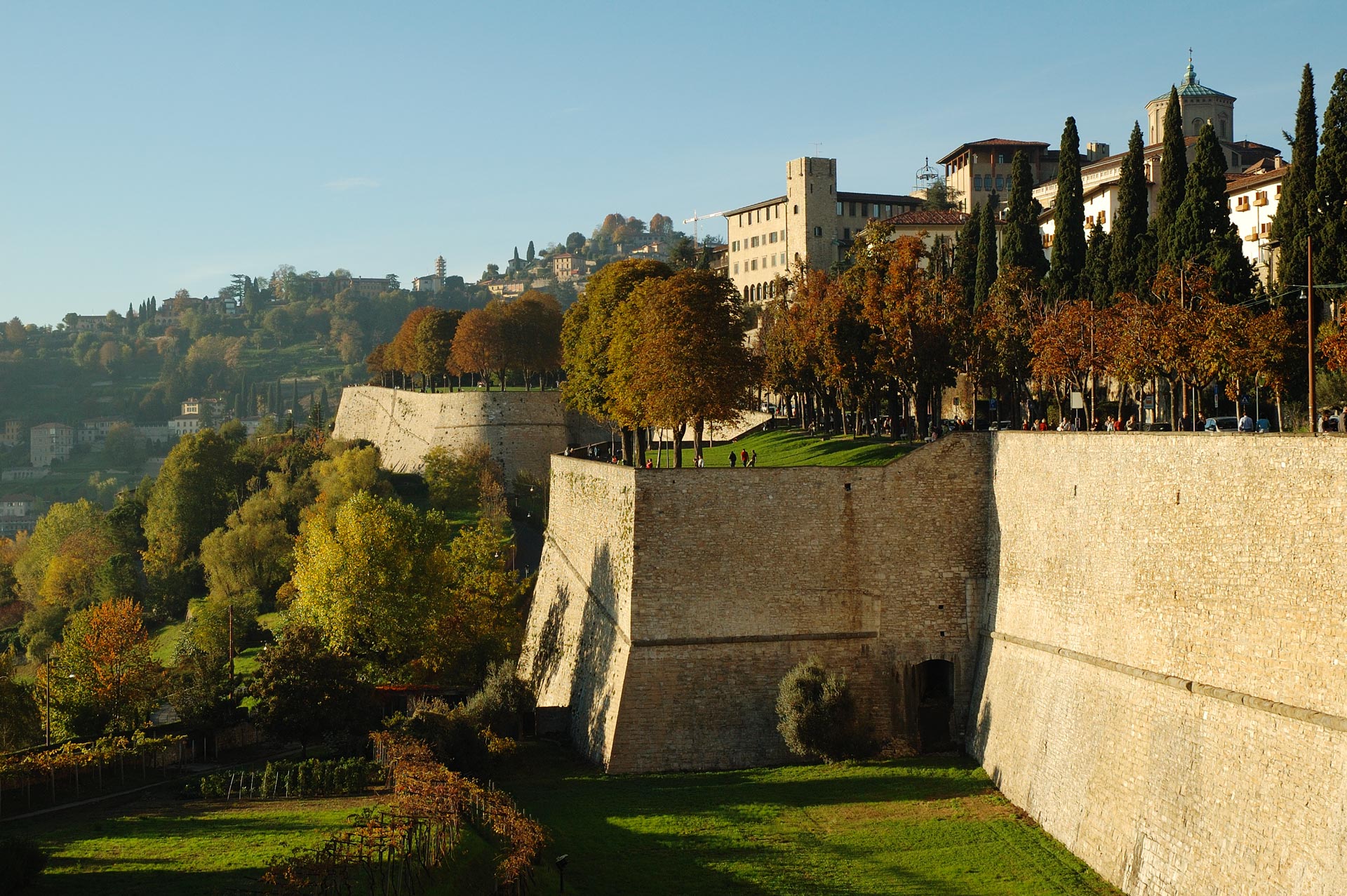 https://www.scuoleingita.it/wp-content/uploads/2026/02/TBGBergamo-Mura-0042-Dimitri_Salvi.jpg